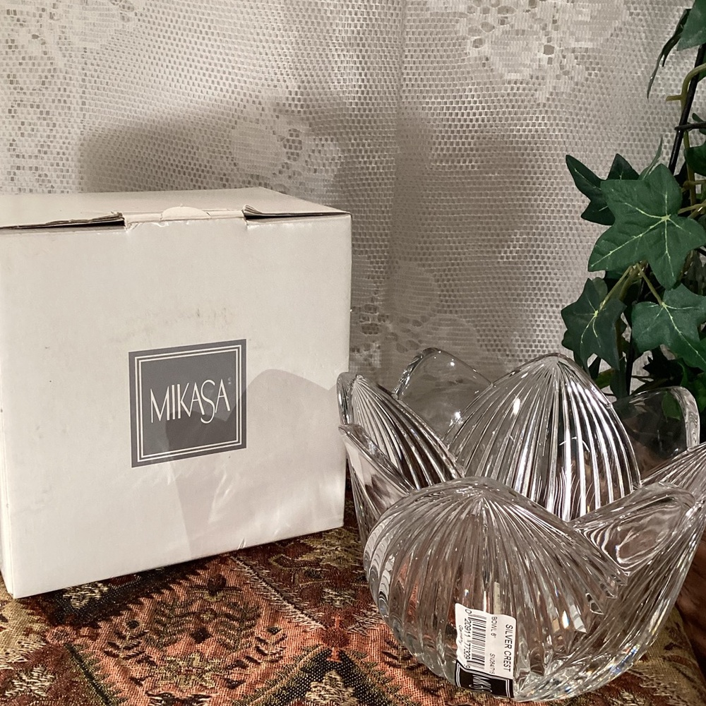 Mikasa Crystal Silver Crest Bowl - 6" - 1990, Vintage With Box